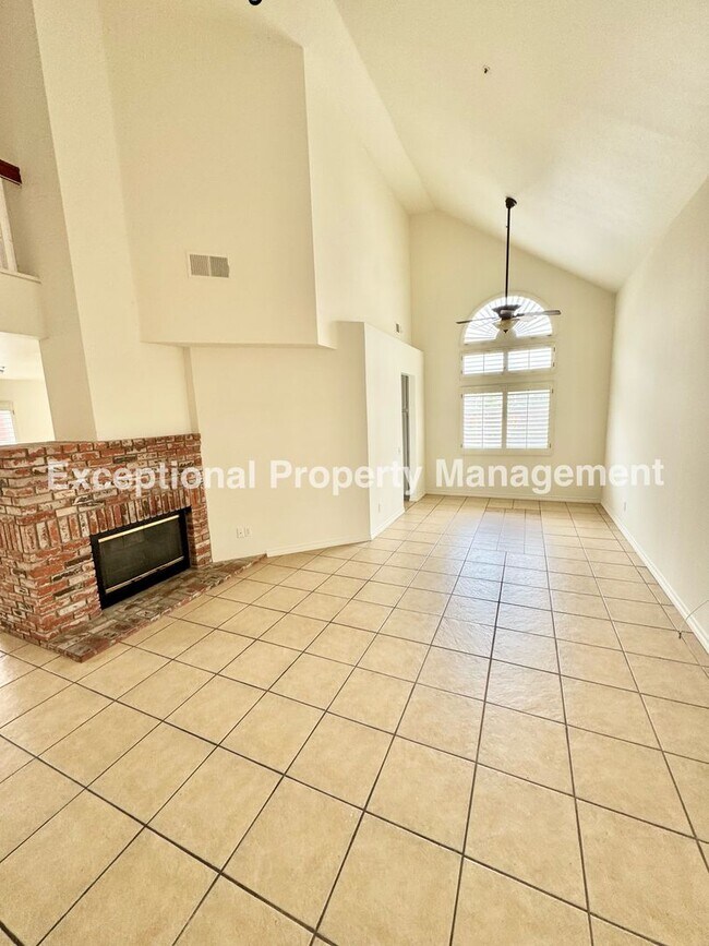 Foto del edificio - 16202 Trailwinds Dr