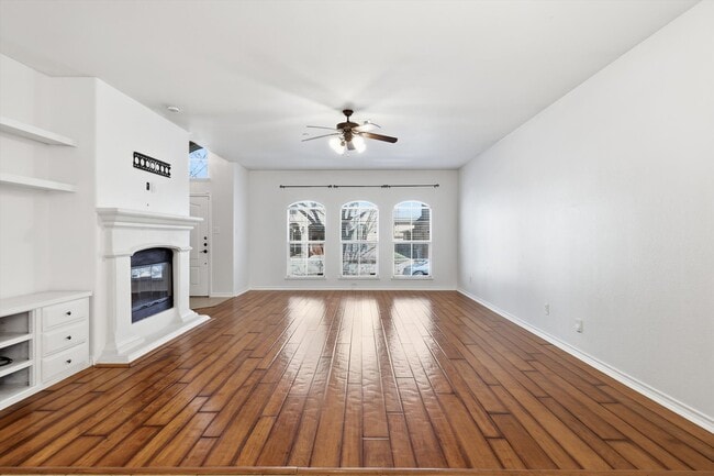 Foto del edificio - 6789 Cortona Ln