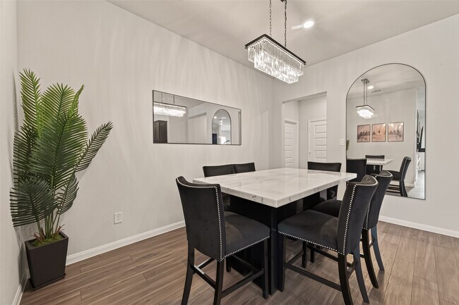 Foto del edificio - 3013 Chestnut Ln