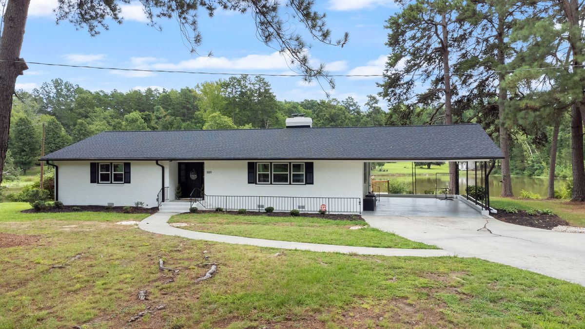 Foto principal - 889 Burlington Rd