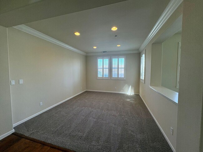Foto del edificio - 2855 Sandyhills Ln