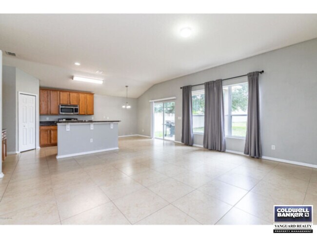 Foto del edificio - 417 Fort Drum Ct