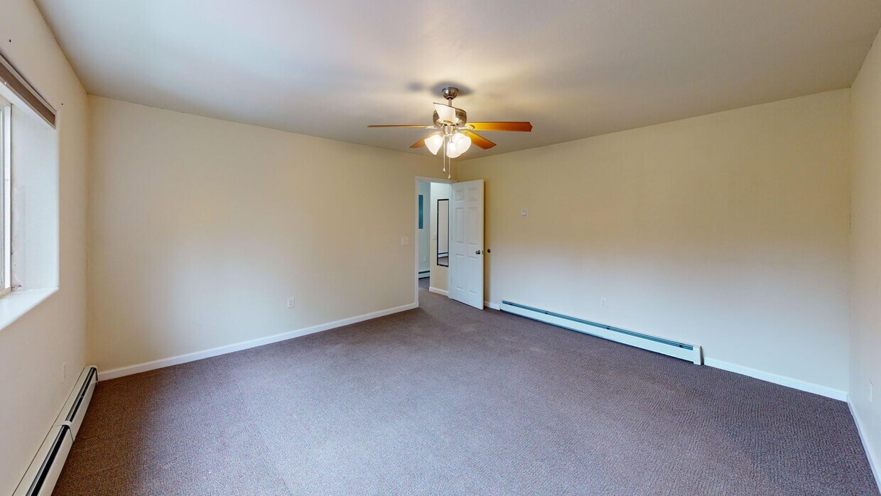 Primary Photo - 2681 Mockler Ave