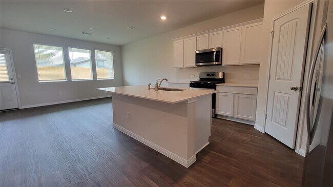 Foto del edificio - 115 Palo Pinto Dr