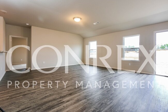 Building Photo - Beautiful 3 Bedroom in Great Location!
