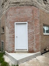 Building Photo - 2820 S Short St