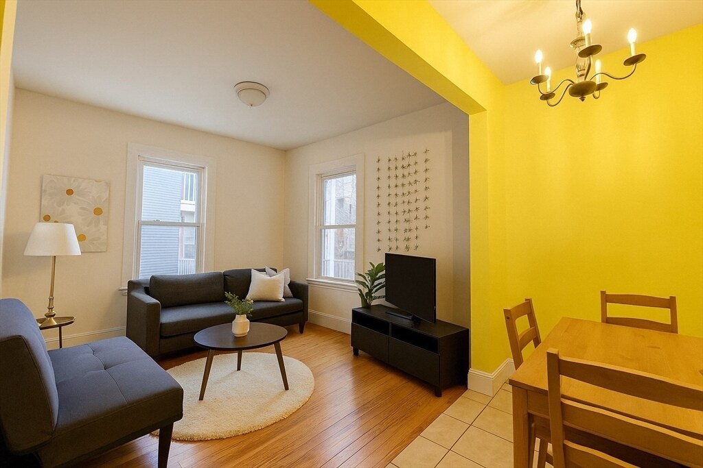 Primary Photo - 10 Bucknam St