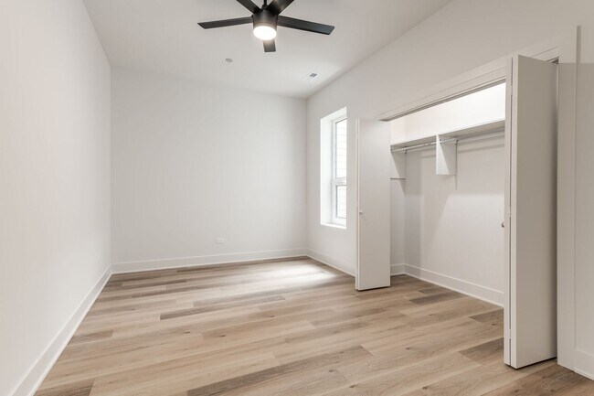 Interior Photo - Ashland224