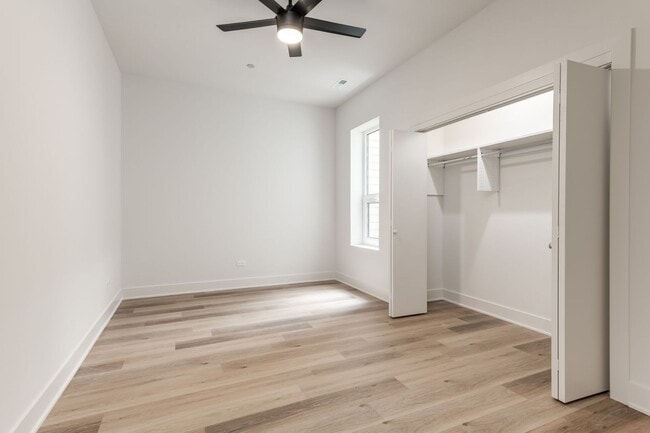 Interior Photo - Ashland224