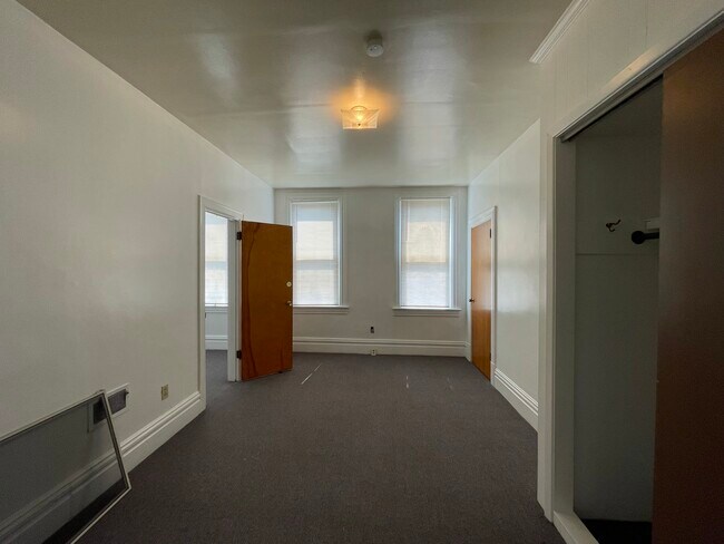 Foto del edificio - 125 6th St