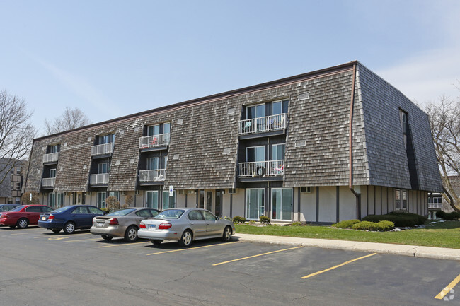 Building Photo - Meadowdale Apartments