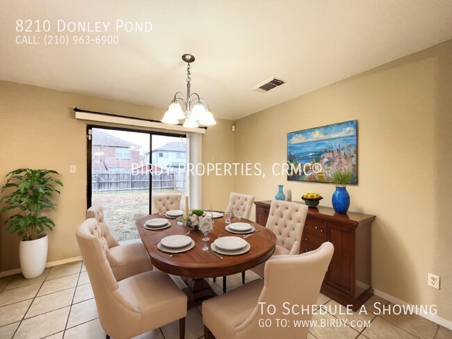 Foto del edificio - 8210 Donley Pond