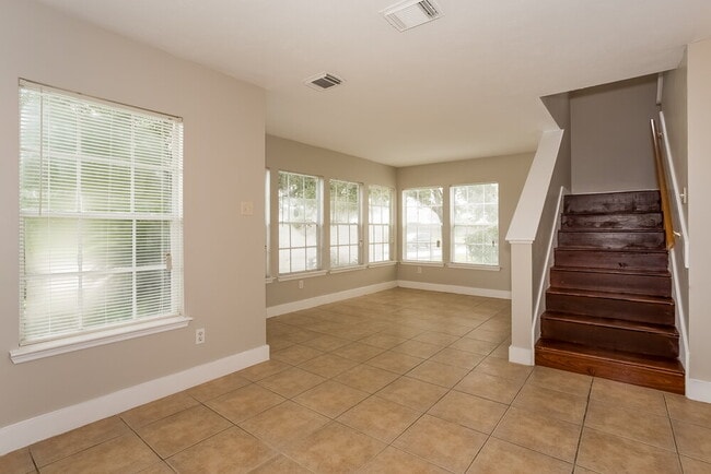 Building Photo - 15923 S Alley Ct