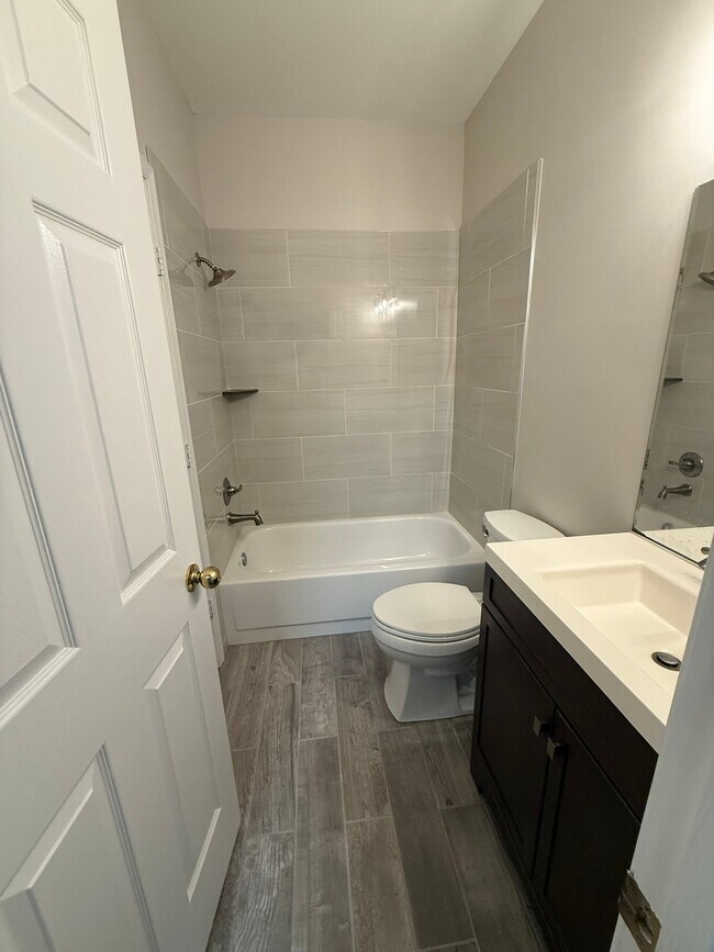 Foto del edificio - 14301 Rosy Ln