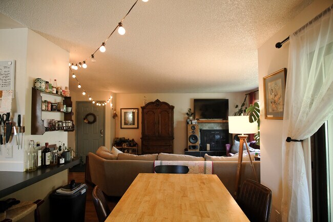 Living Room - 2320 McRae Rd