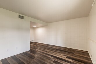 Building Photo - 1517 Oxford Pl