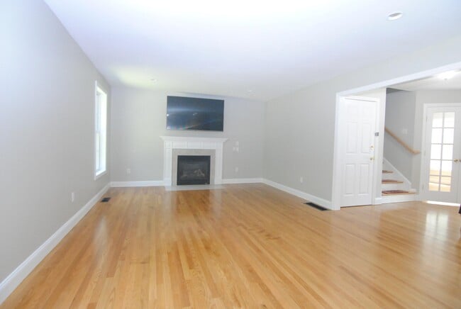 Building Photo - 46 Cherrywood Dr