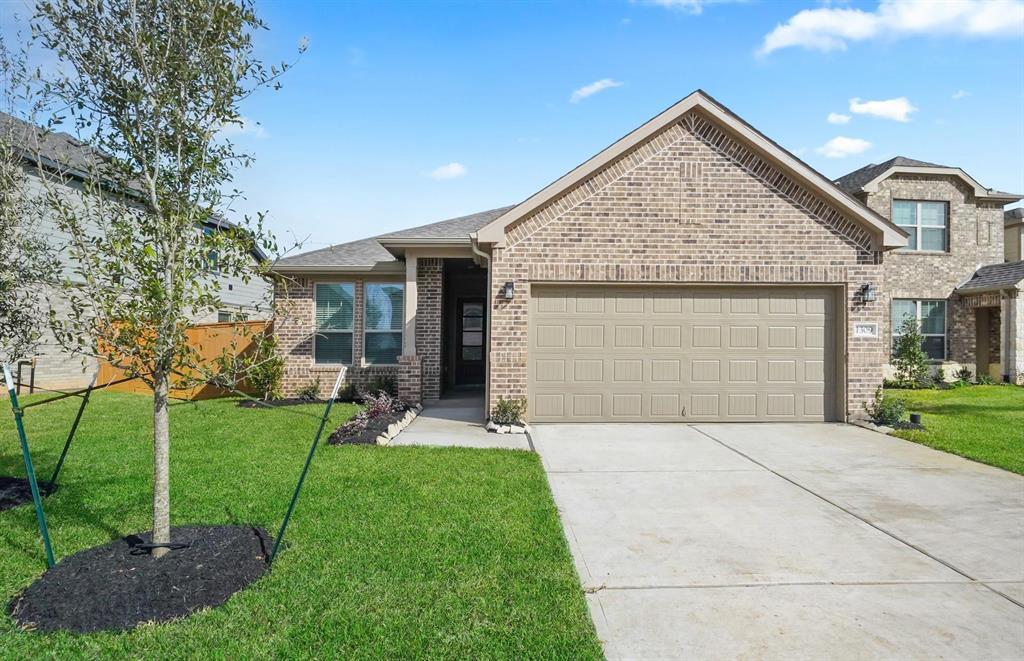 Foto principal - 1309 Tan Gable Ln