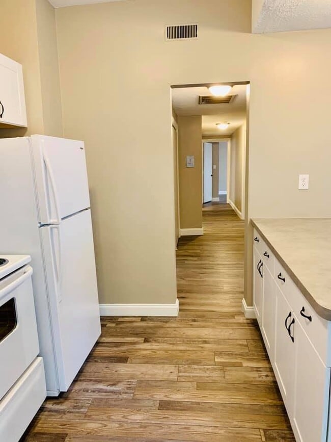 Photo - 1862 Beacon St Apartment