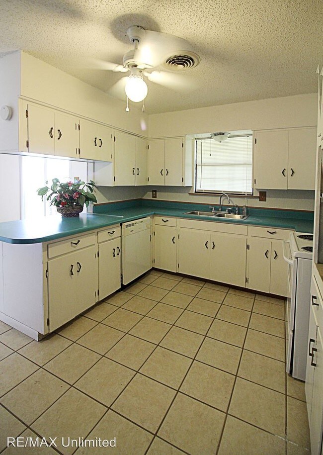 Foto del edificio - 7590 New Sulphur Springs Rd