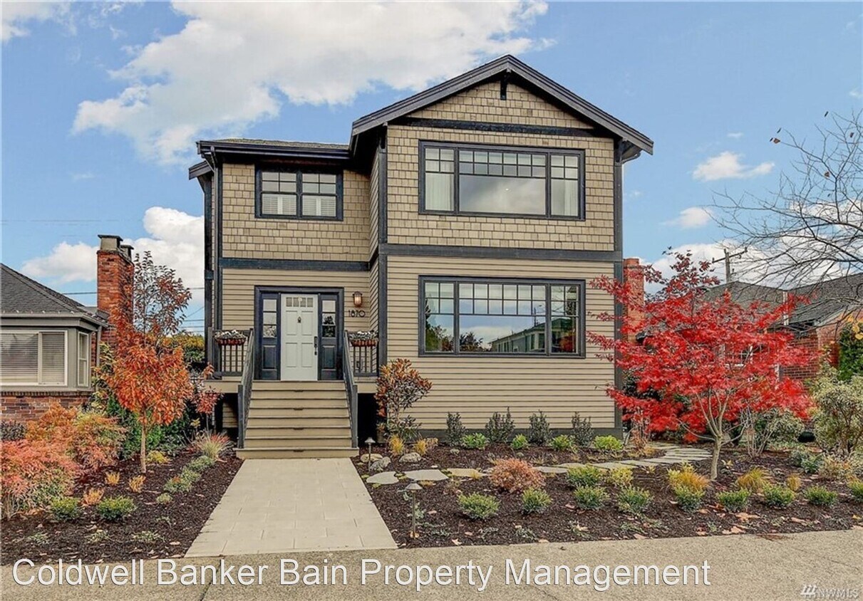 Foto principal - 5 br, 4 bath House - 1870 McGilvra Blvd. E.