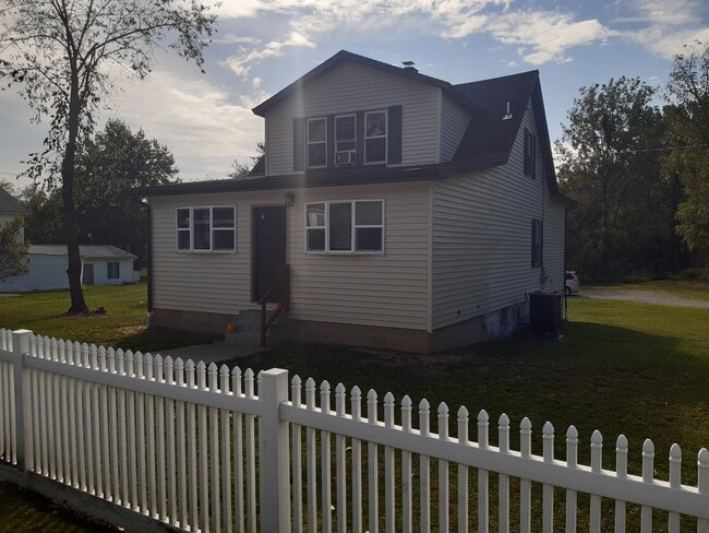 Building Photo - 254 Buckeye Rd