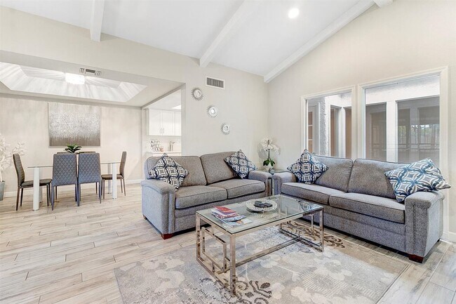 Foto del edificio - 5134 N 76th Pl