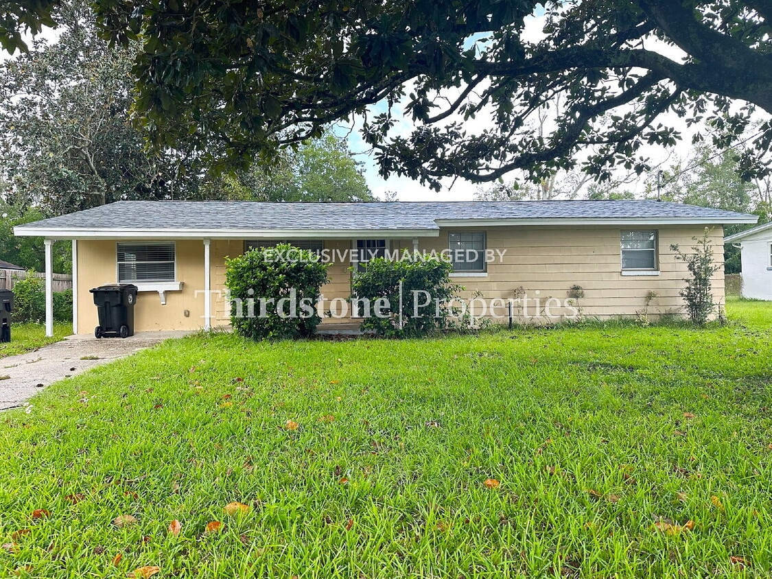 Primary Photo - 455 W Clermont Dr