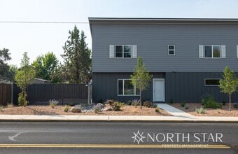 Building Photo - 3040 SW Obsidian Ave