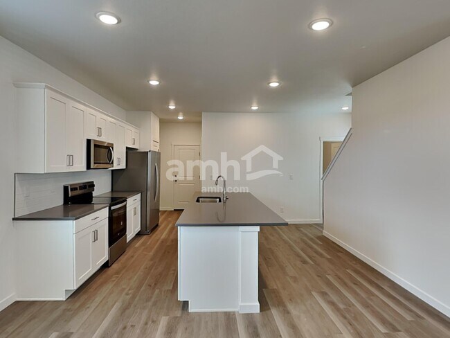 Foto del edificio - 23553 E 3rd Pl