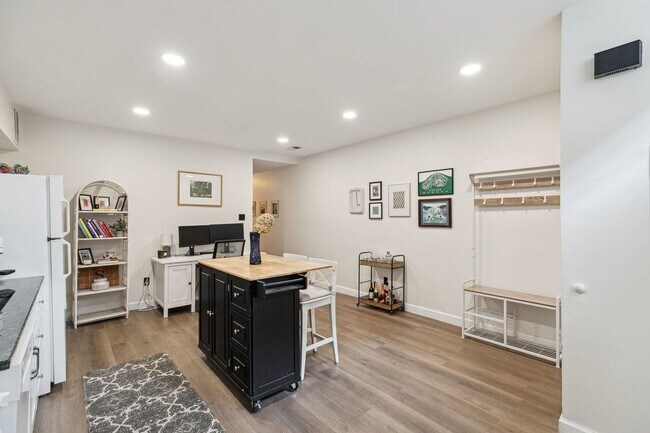 Foto del edificio - 1829 Kater St