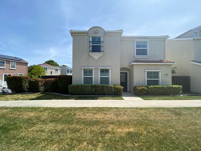 Foto del edificio - Four Bedroom Home in the Gated Somerset Co...