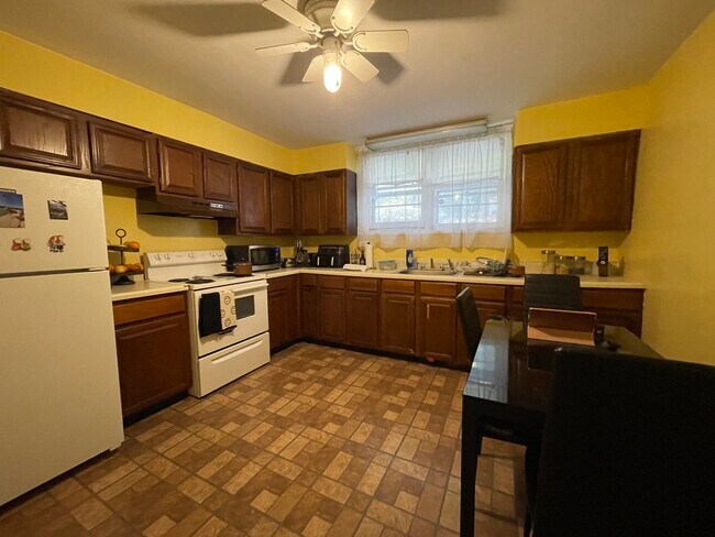 Foto del edificio - 25 Ridge Rd