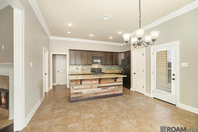 Building Photo - 16290 Timberstone Dr