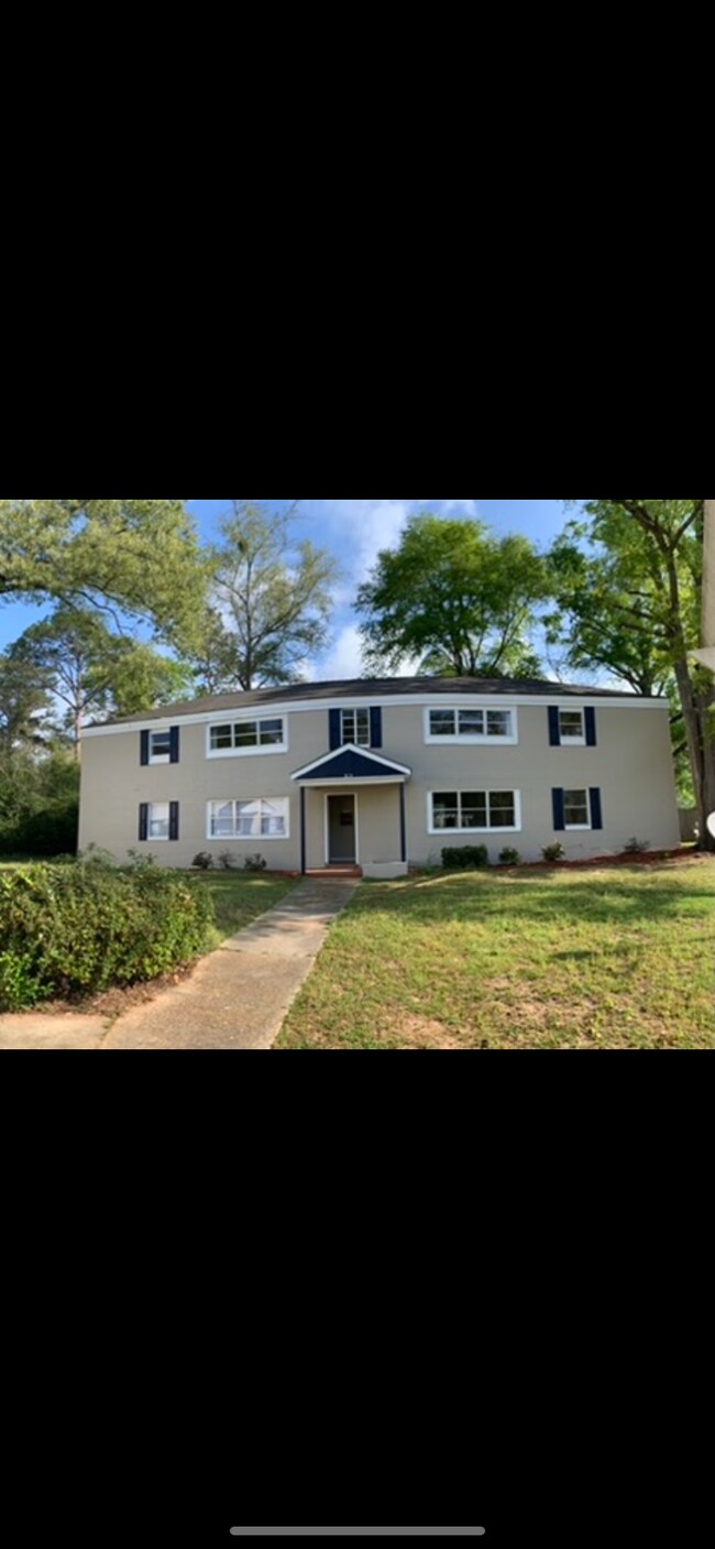 814 Crawford Ave Unit B, Enterprise, AL 36330 Apartments in Enterprise, AL