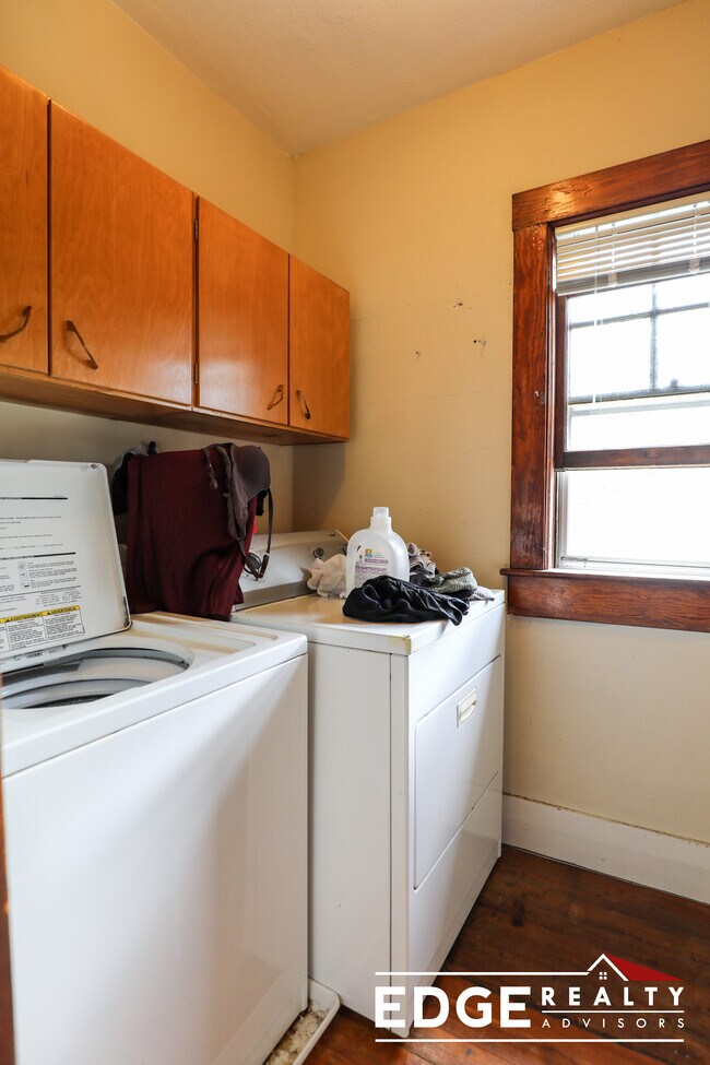 Building Photo - 3 Melton Rd