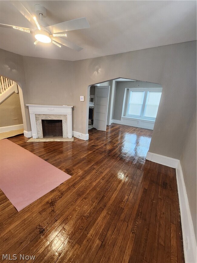 Building Photo - 10731 Morison Ave