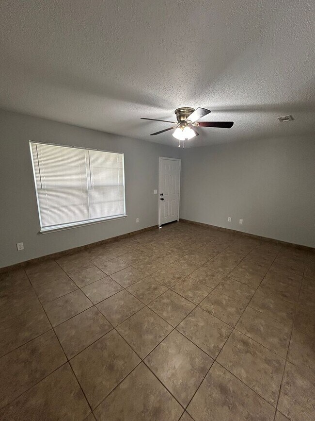 Foto del edificio - 3501 SW Landau Ct
