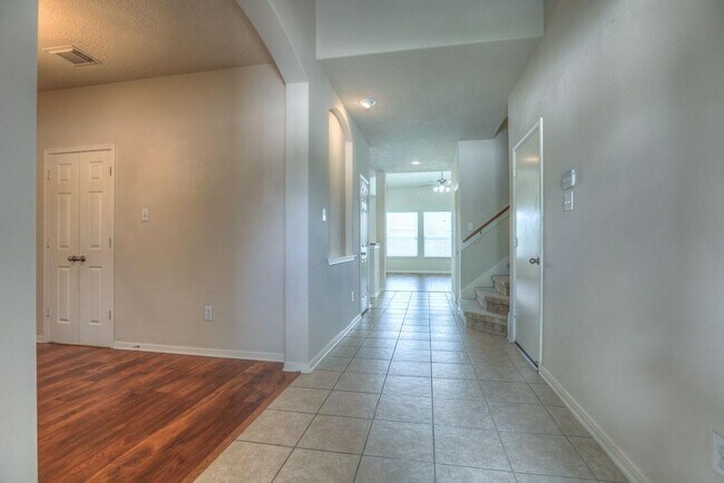 Foto del edificio - 3022 Marlan Woods Ct