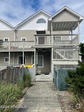 Building Photo - 202 Carteret Ave