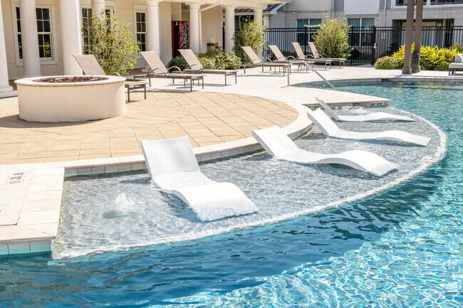 Building Photo - Robley Place Apartments