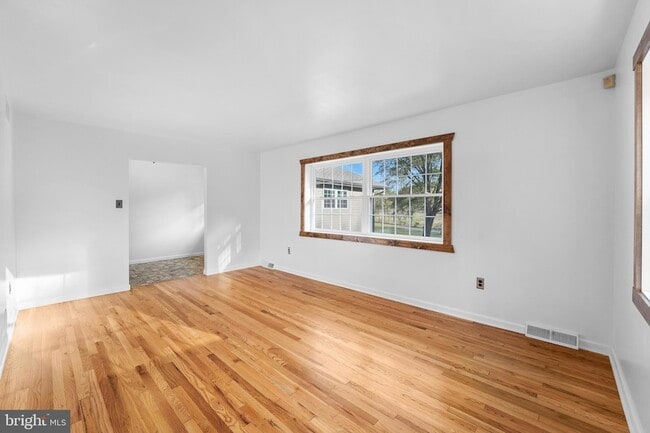 Building Photo - 800 Marley Rd