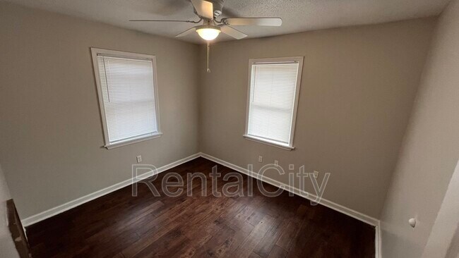 Building Photo - 23 Navy Cir