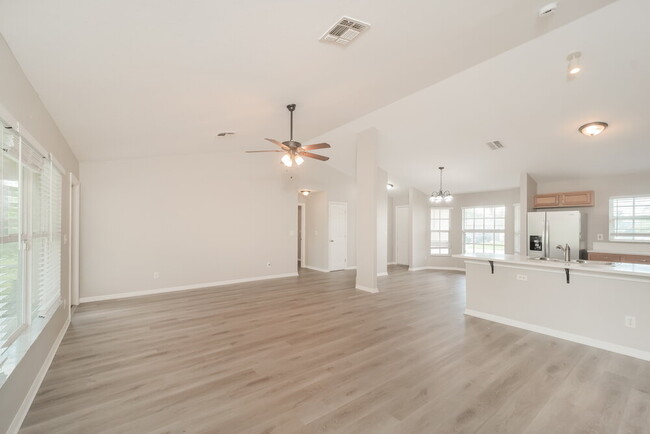 Foto del edificio - 1825 SW 25th St