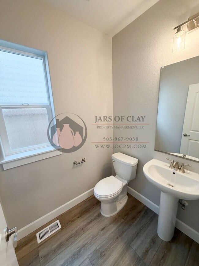 Foto del edificio - 1329/1331 #2023-LL765