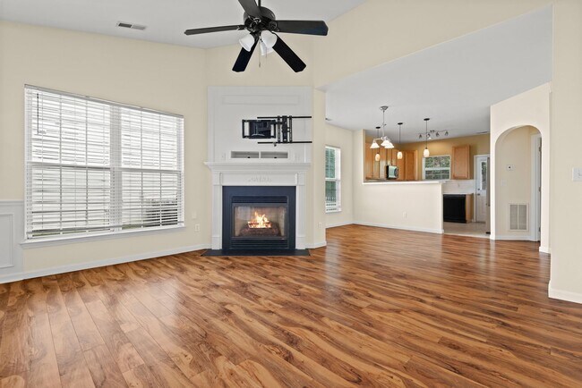 Foto del edificio - 2225 Gablefield Ln