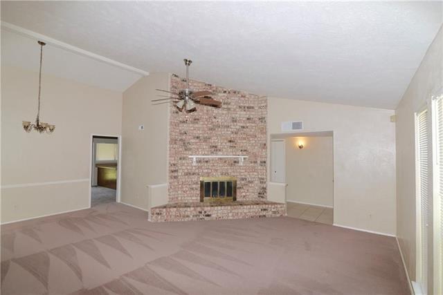 Building Photo - 1720 Panola Dr