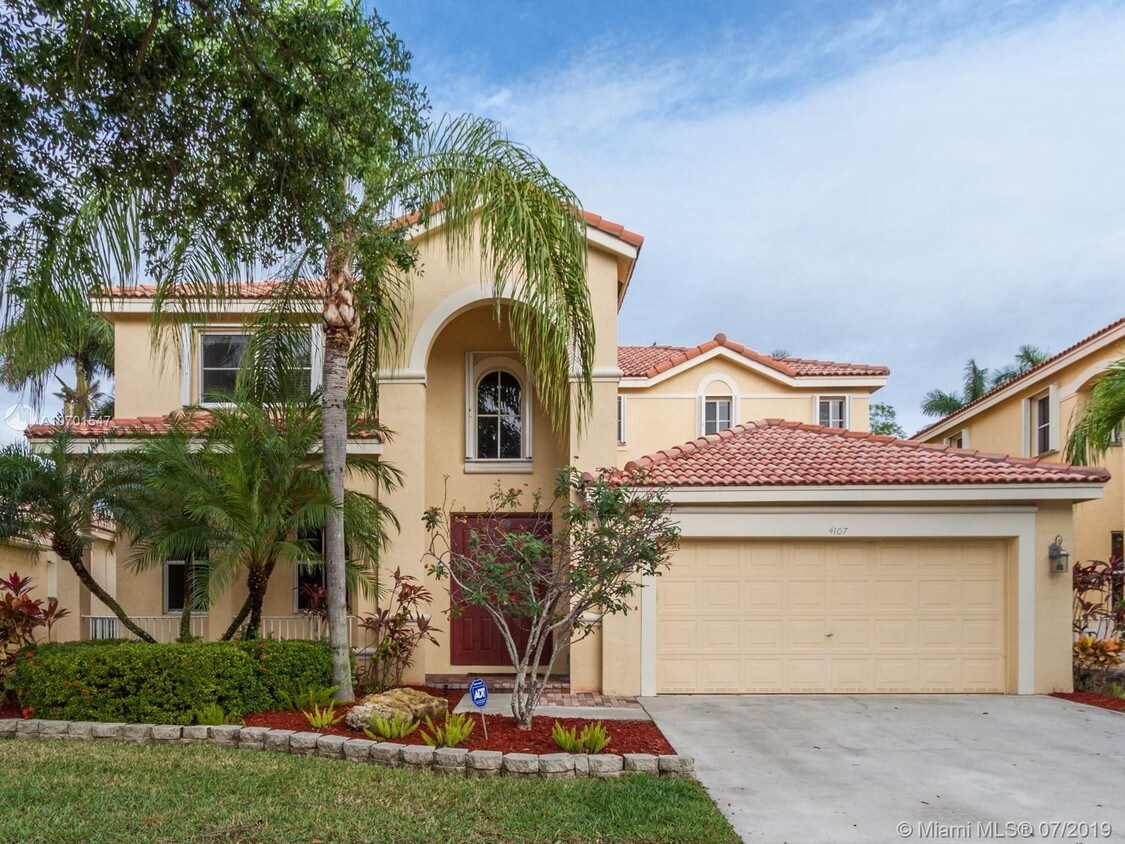 Foto principal - 4107 Laurel Ridge Cir