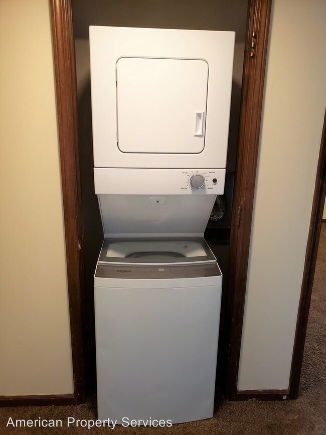 Building Photo - 920 Moro St