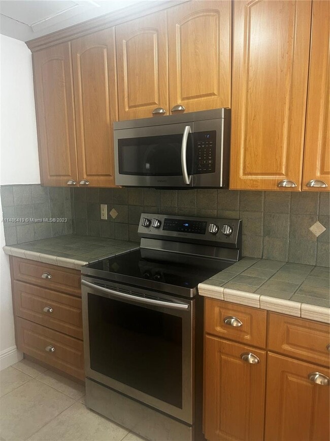 Foto del edificio - 6690 W 26th Ct